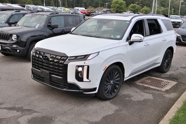Certified Used 2025 White Hyundai Calligraphy Night Edition image 3