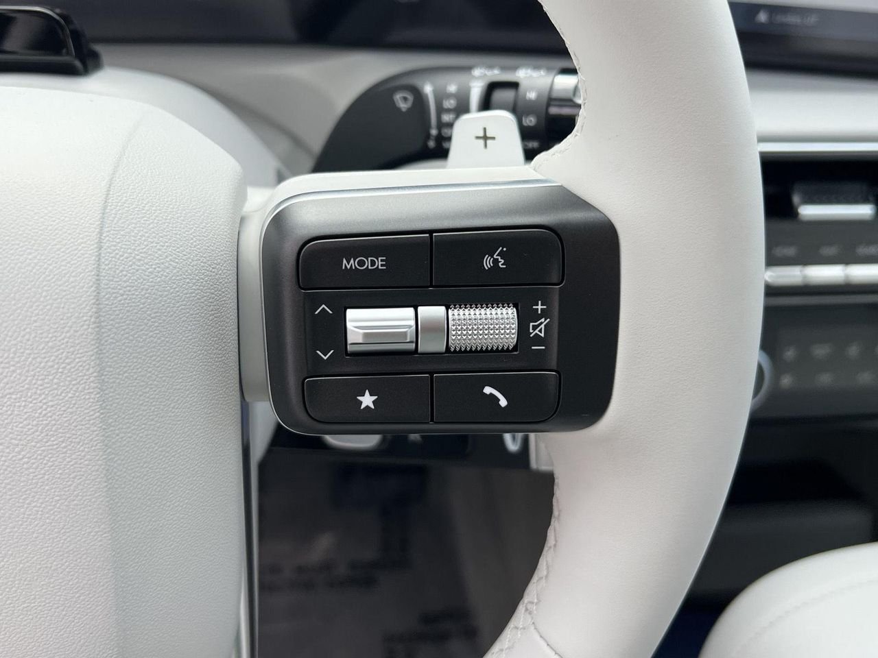 New 2026 Creamy White Pearl Hyundai SEL Premium 8P image 72