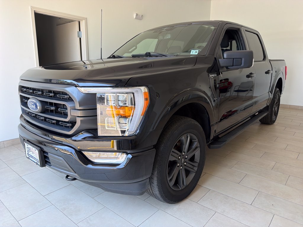 Used 2023 Black Metallic Ford XLT image 3