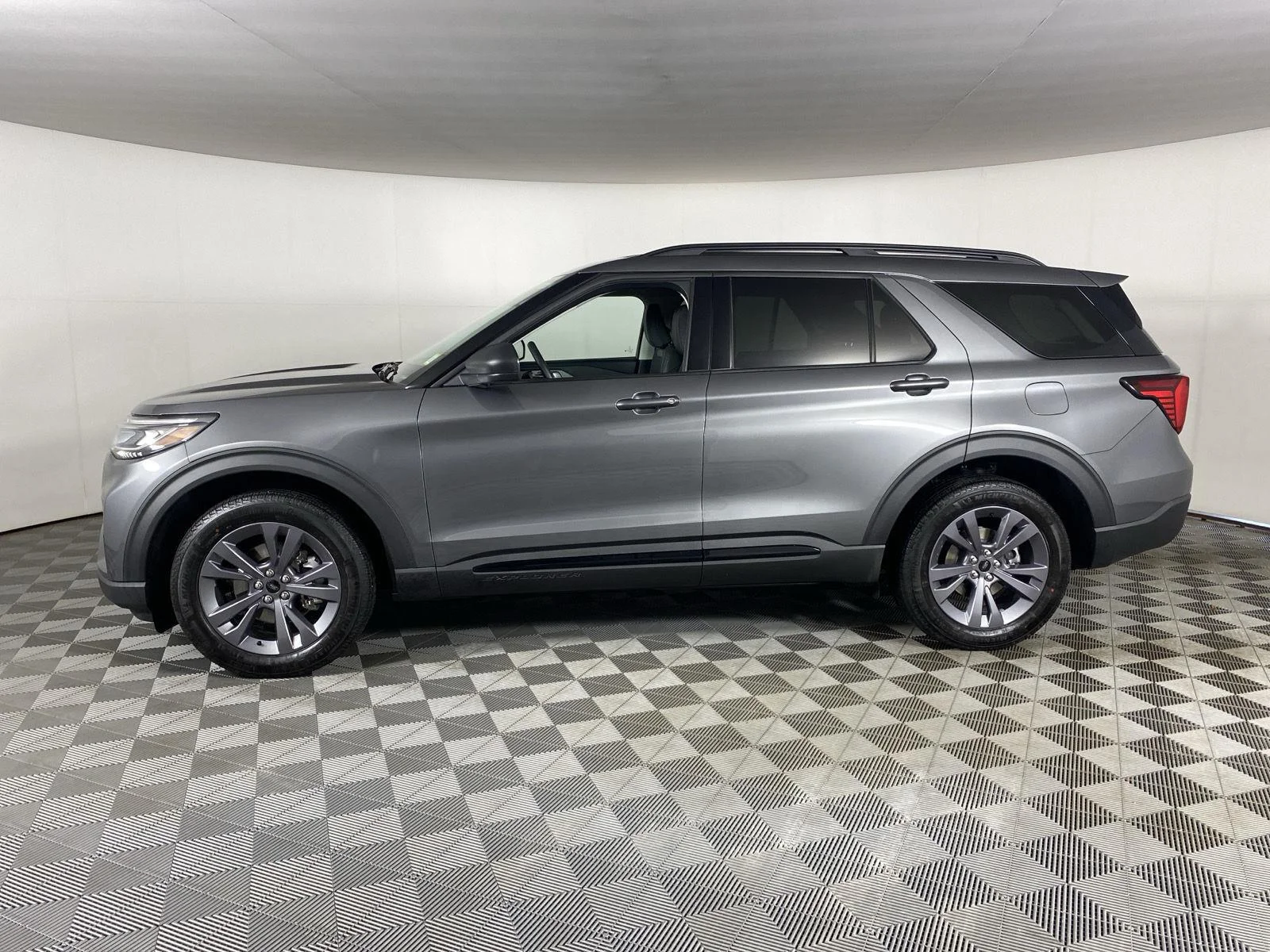 Used 2026 Carbonized Gray Ford Active image 4