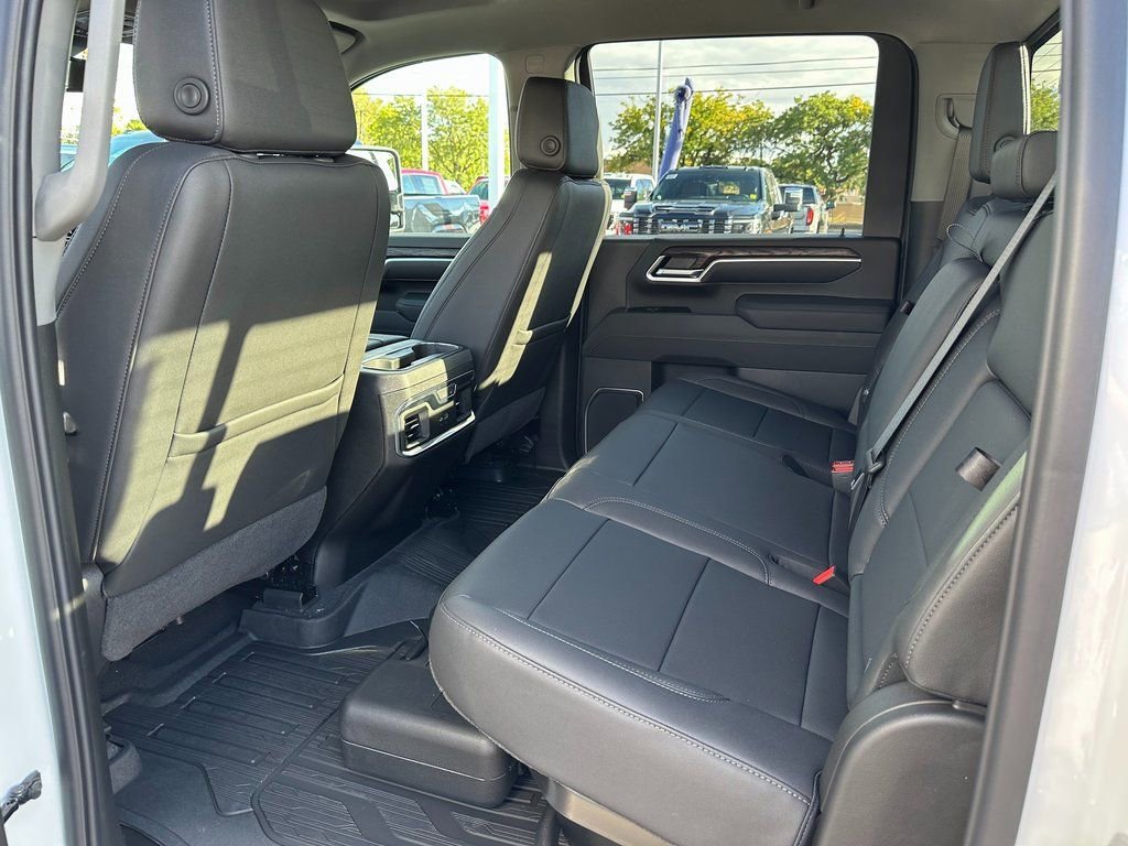 2026 GMC Sierra 2500HD SLT - Photo 8