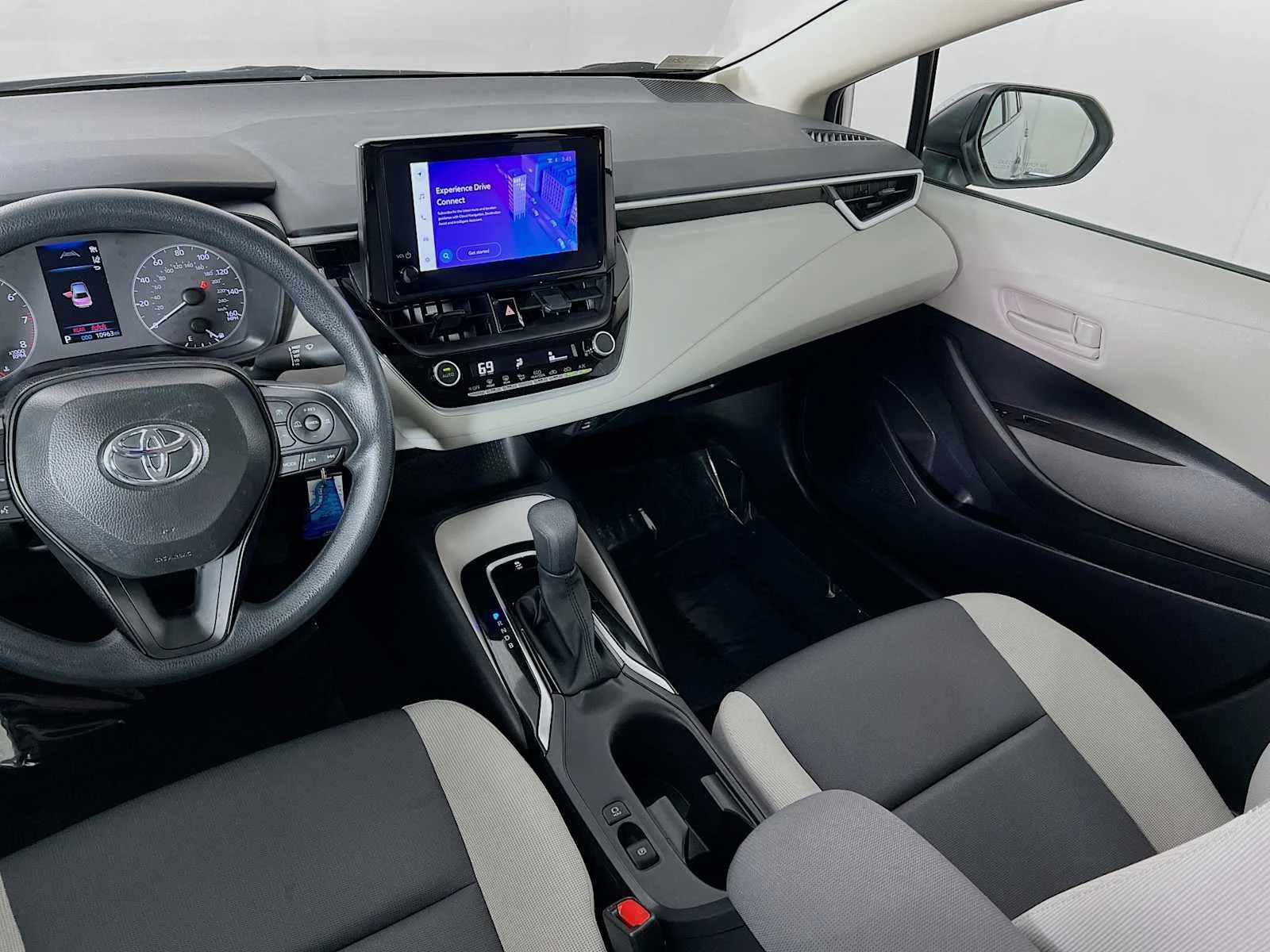 Used 2025 Classic Silver Metallic Toyota LE image 22