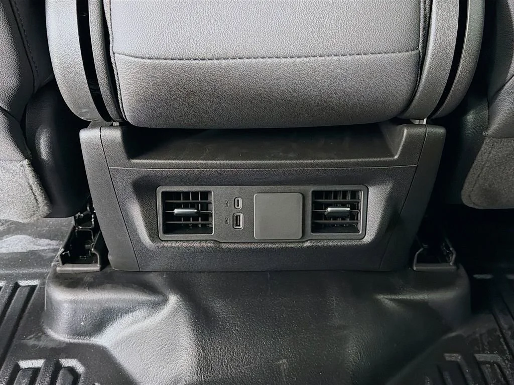 New 2026 Summit White Chevrolet Work Truck image 20
