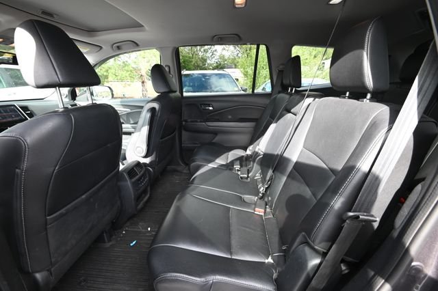 Used 2017  Honda EX-L image 12