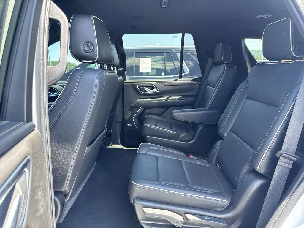 Used 2021 White Chevrolet Premier image 22