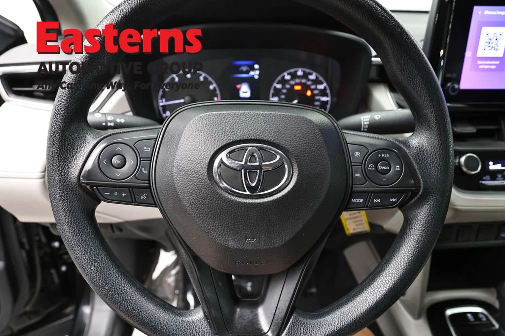 Used 2024 Black Toyota L image 10