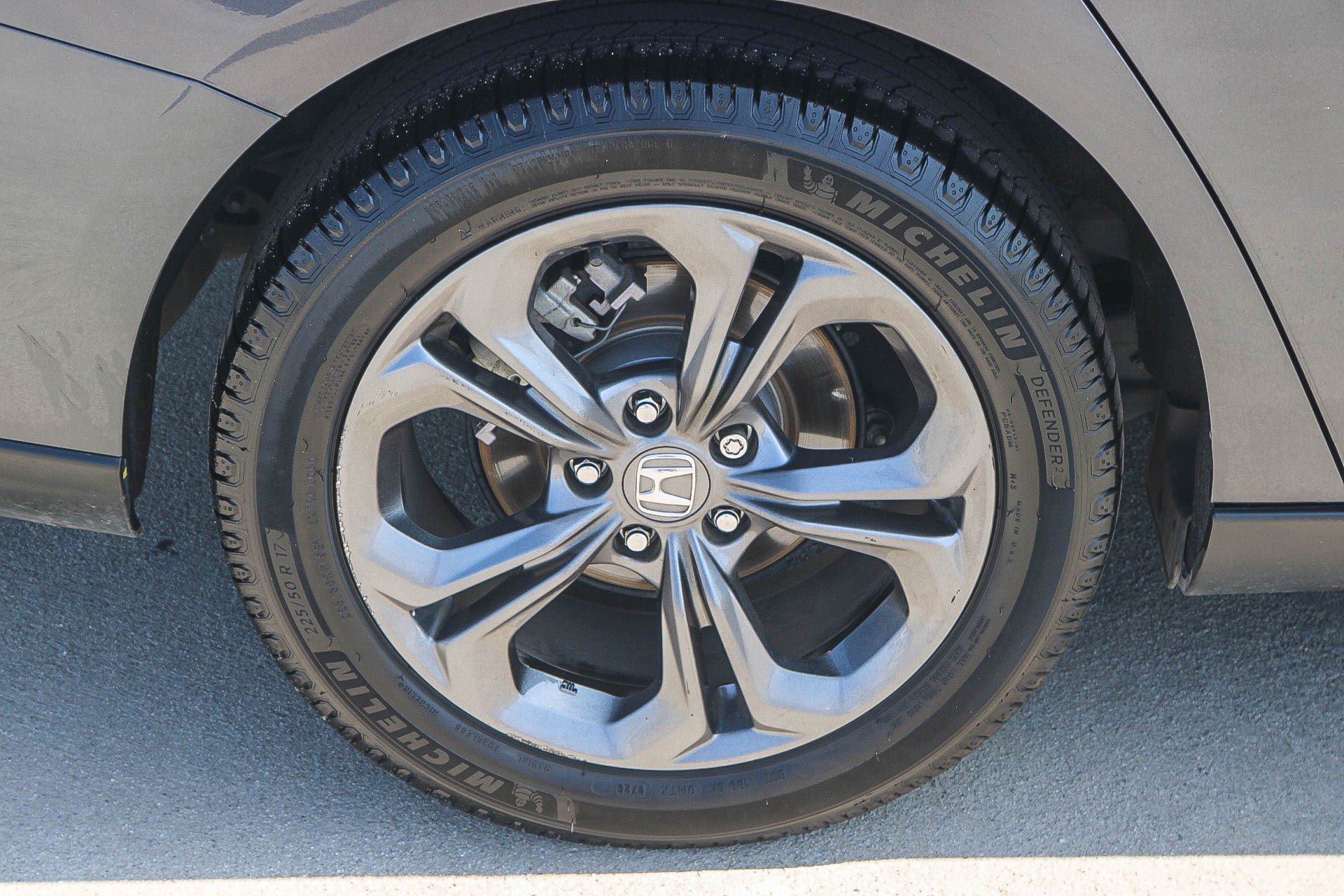 Used 2023 Meteorite Gray Metallic Honda EX image 11
