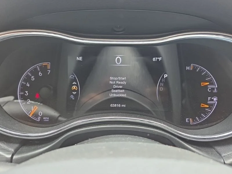 Used 2020 Black Jeep Altitude image 12