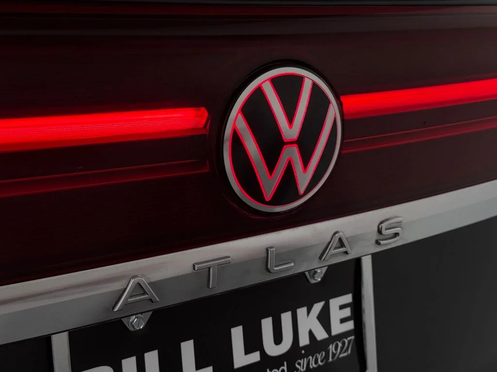 2025 Volkswagen Atlas Cross Sport SE w/Tech - Photo 33