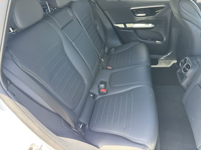 Certified Used 2025 Polar White Mercedes-Benz GLC 300 image 8