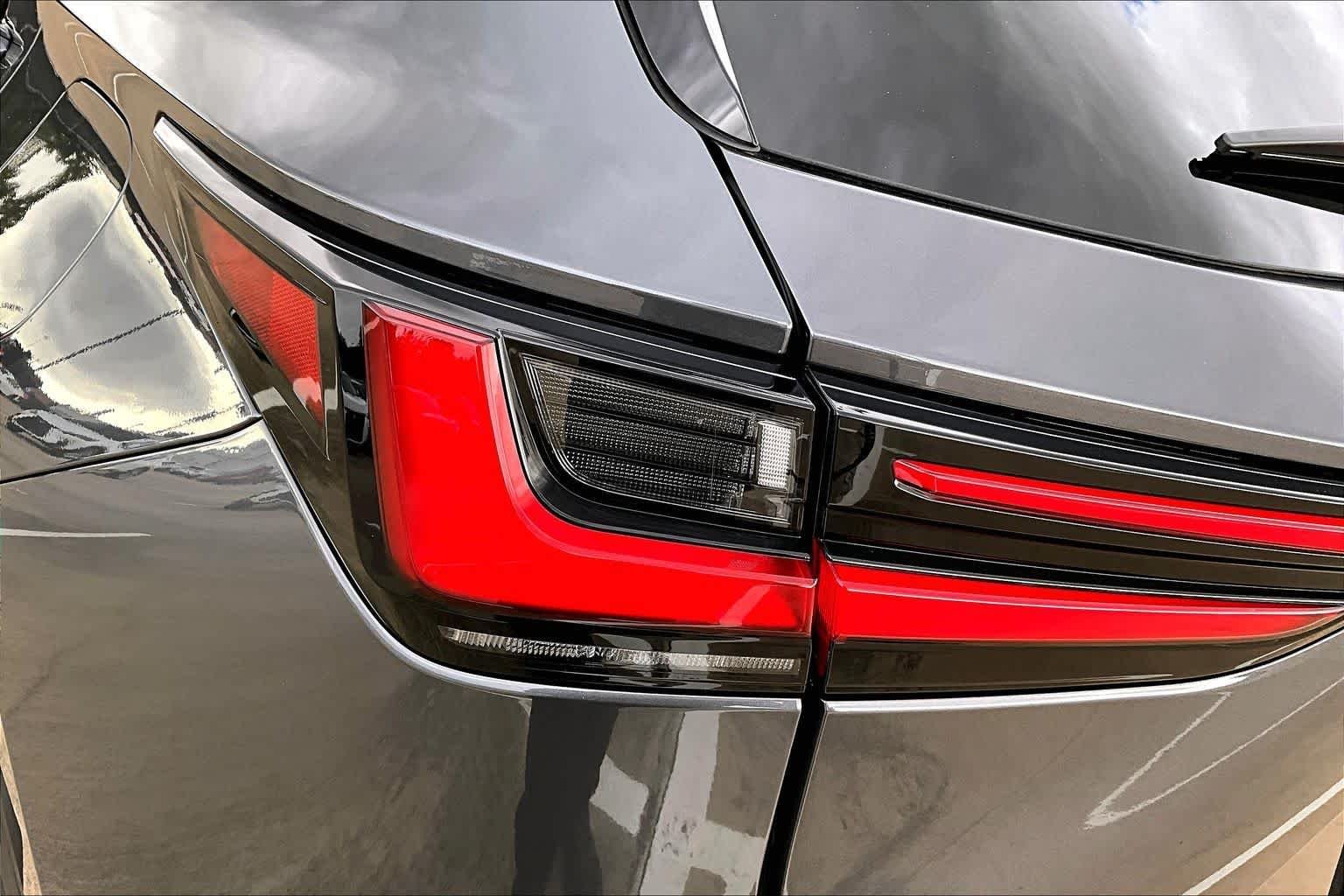 Certified Used 2025 SONIC CHROME Lexus Premium image 29