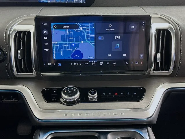New 2026 White Ford Platinum image 16