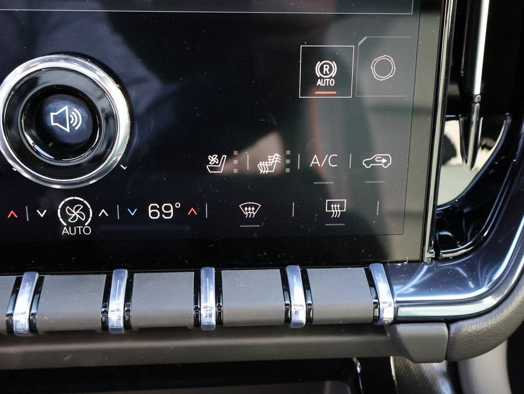 2026 GMC Yukon XL AT4 - Photo 36