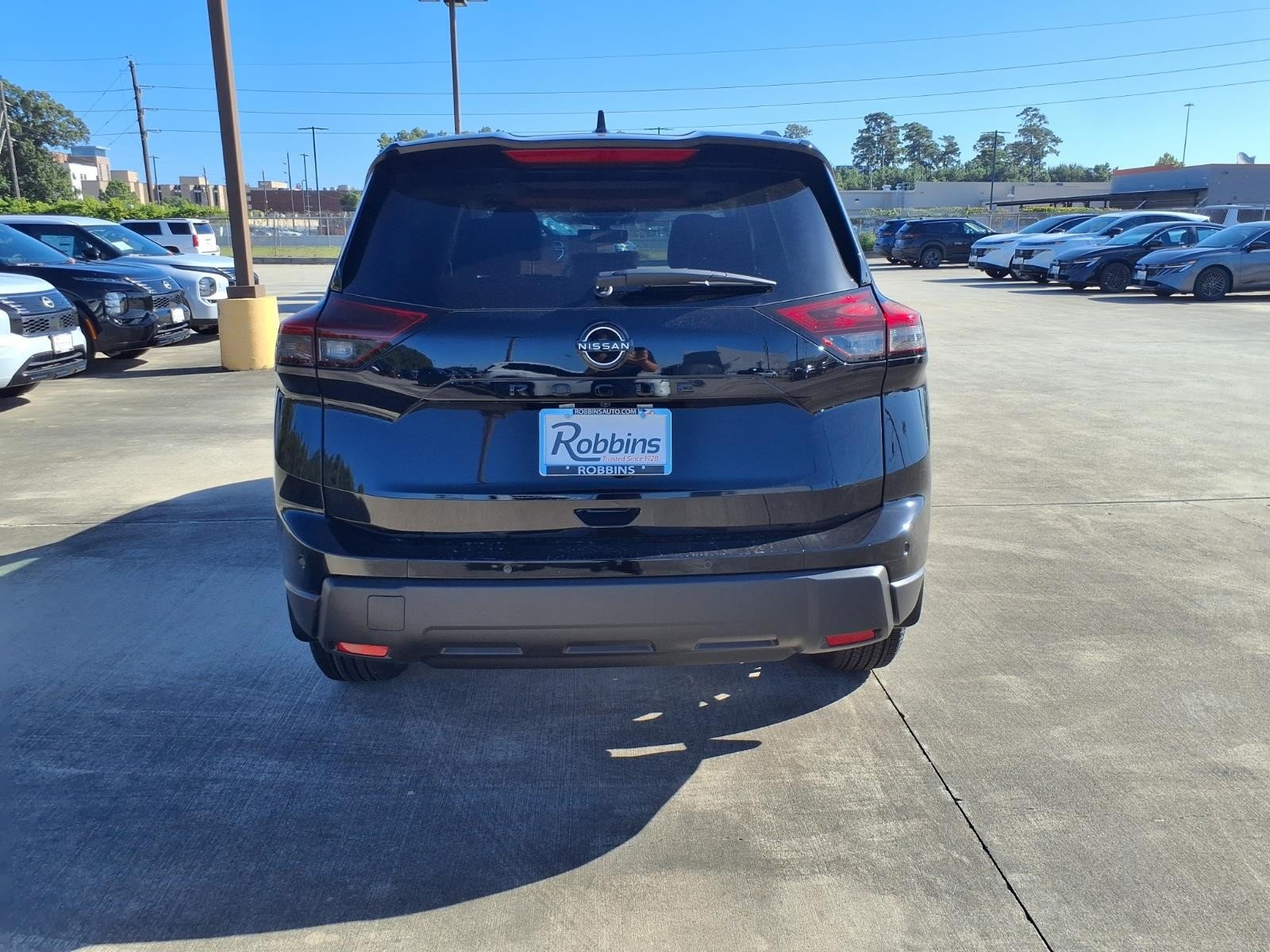 2026 Nissan Rogue photo 9 of 26