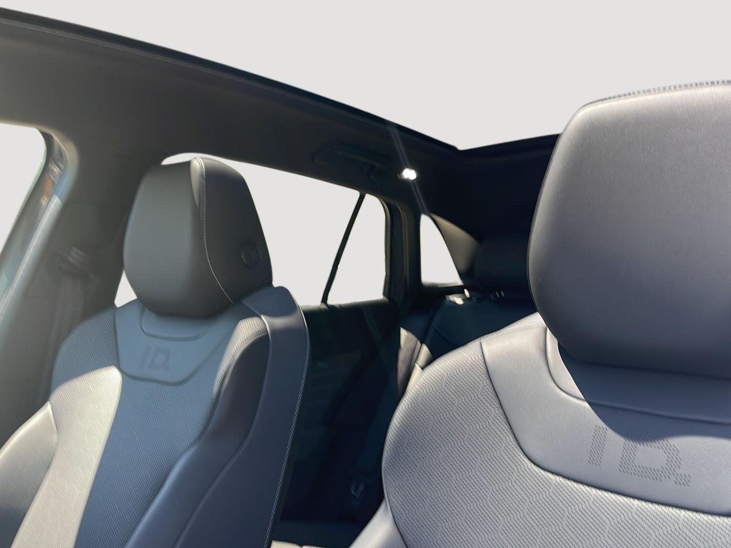 Used 2023 Pure Gray Volkswagen Pro S image 34