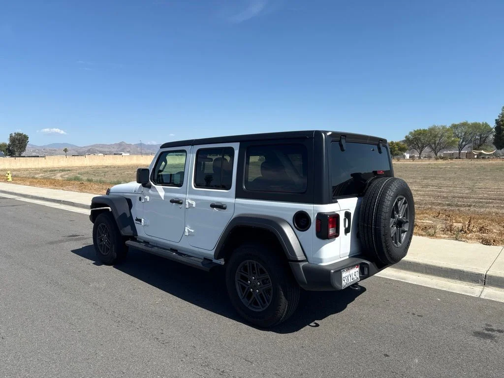 Used 2025 White Jeep Sport S image 6