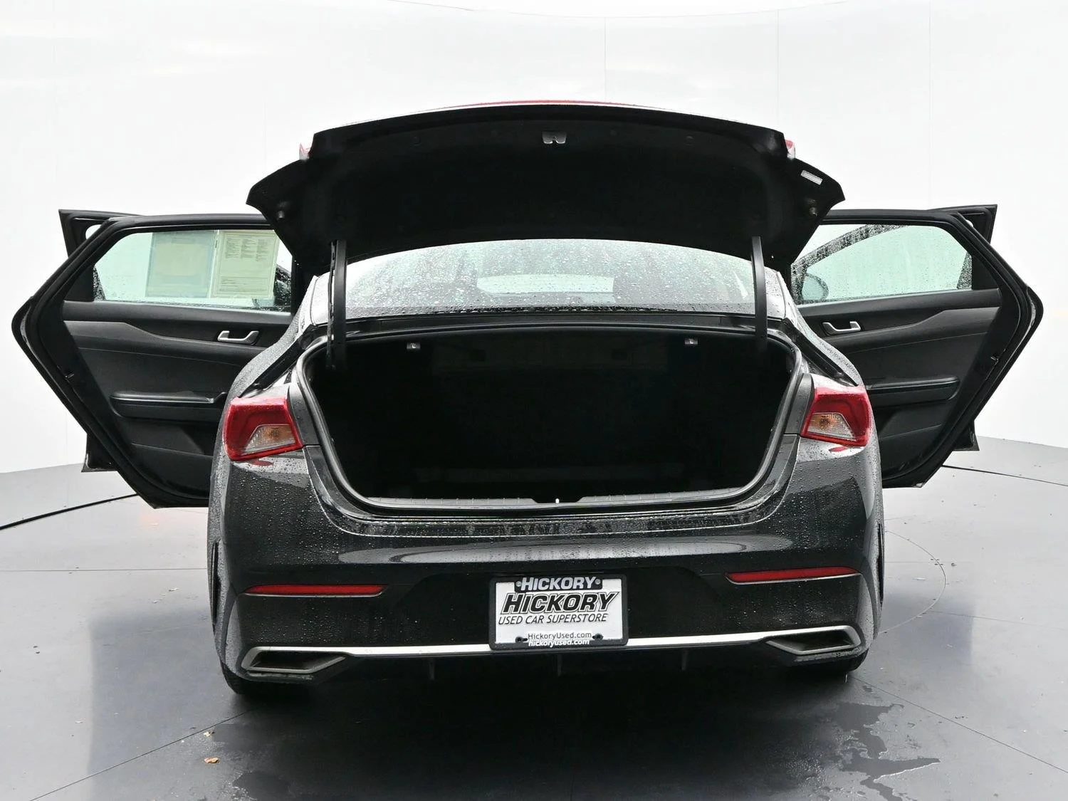Used 2021 Ebony Black Kia LXS image 40