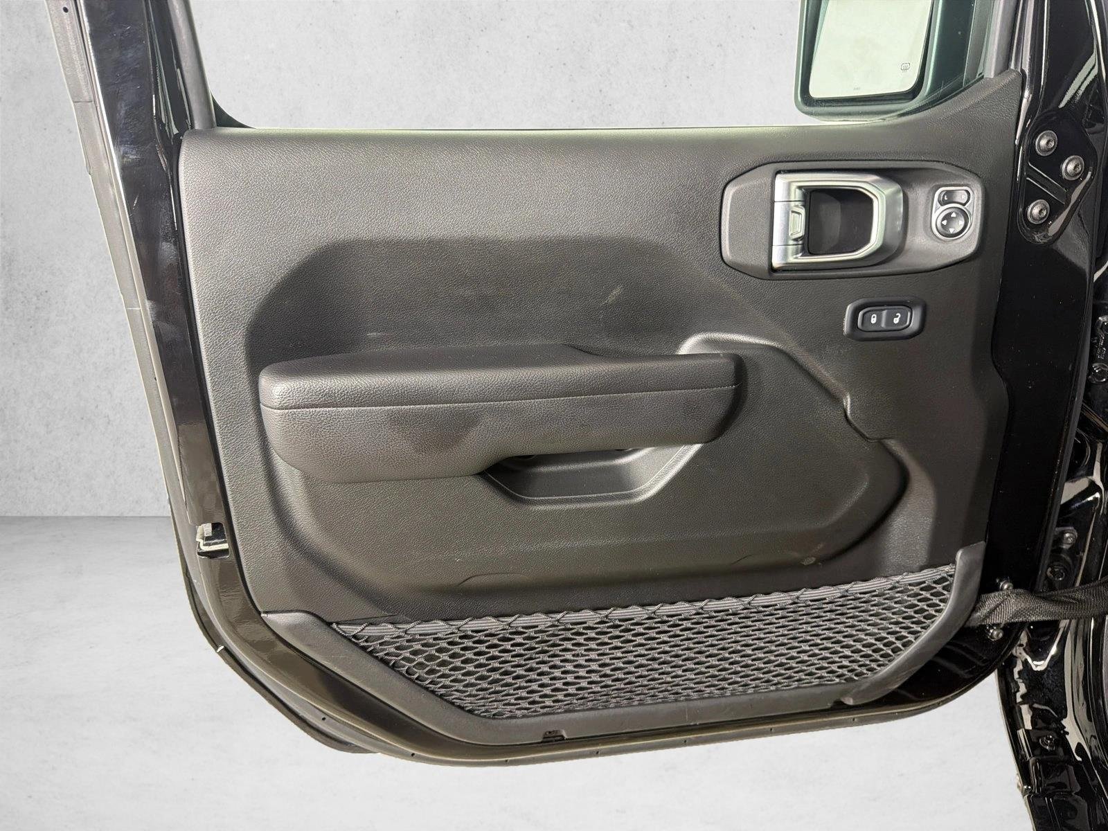 Used 2023 Black Clearcoat Jeep Sport S image 10