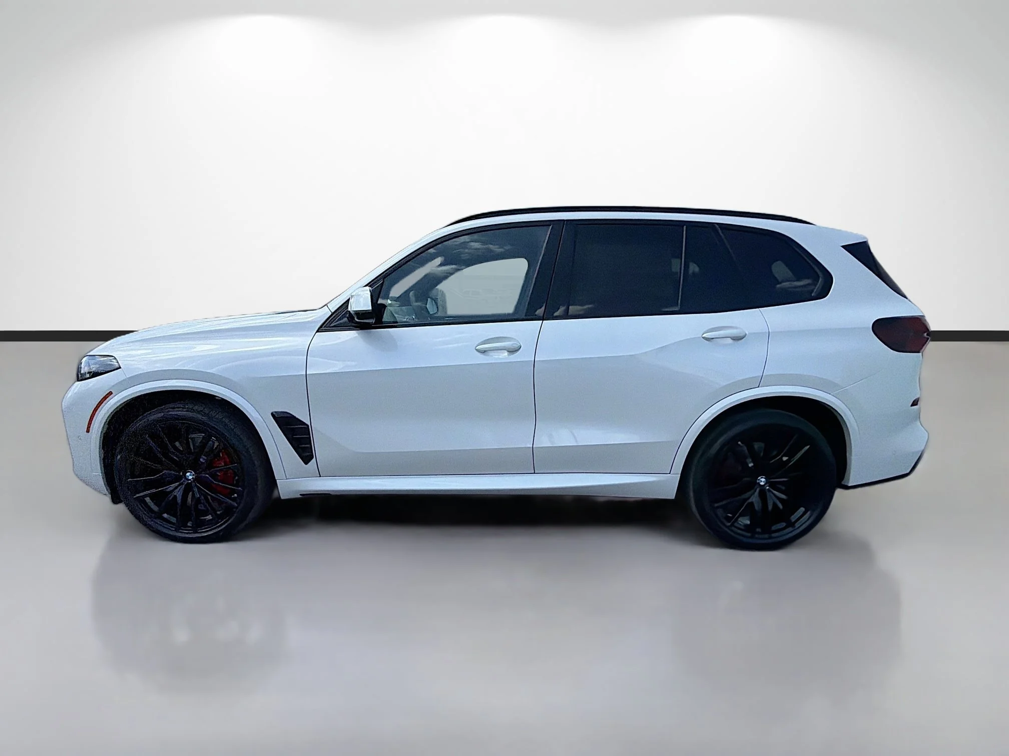 New 2026 Mineral White Metallic BMW xDrive40i image 6