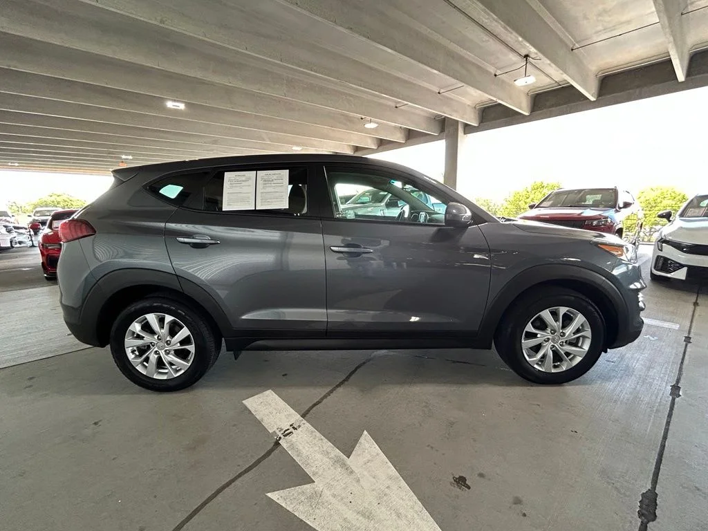 Used 2021 Magnetic Force Hyundai SE image 6