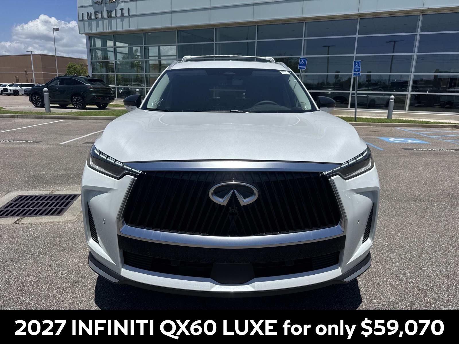 New 2027 RADIANT WHITE INFINITI Luxe FWD image 2