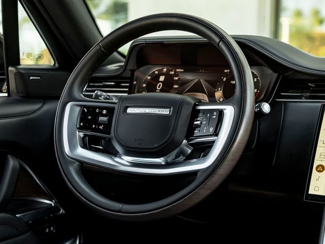 Certified Used 2024 Varesine Blue Metallic Land Rover SE image 20