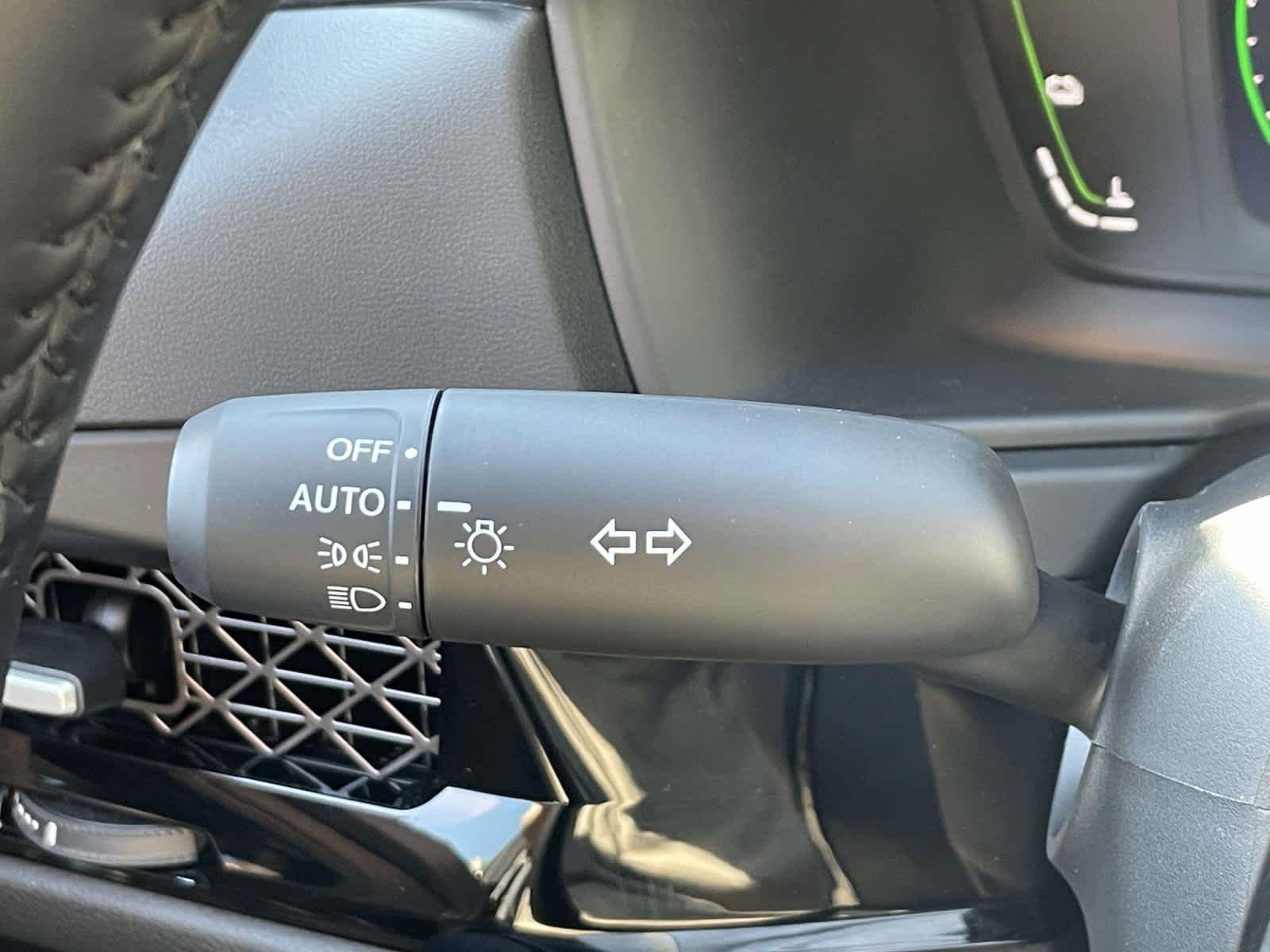 New 2026 Meteorite Gray Metallic Honda Touring image 35