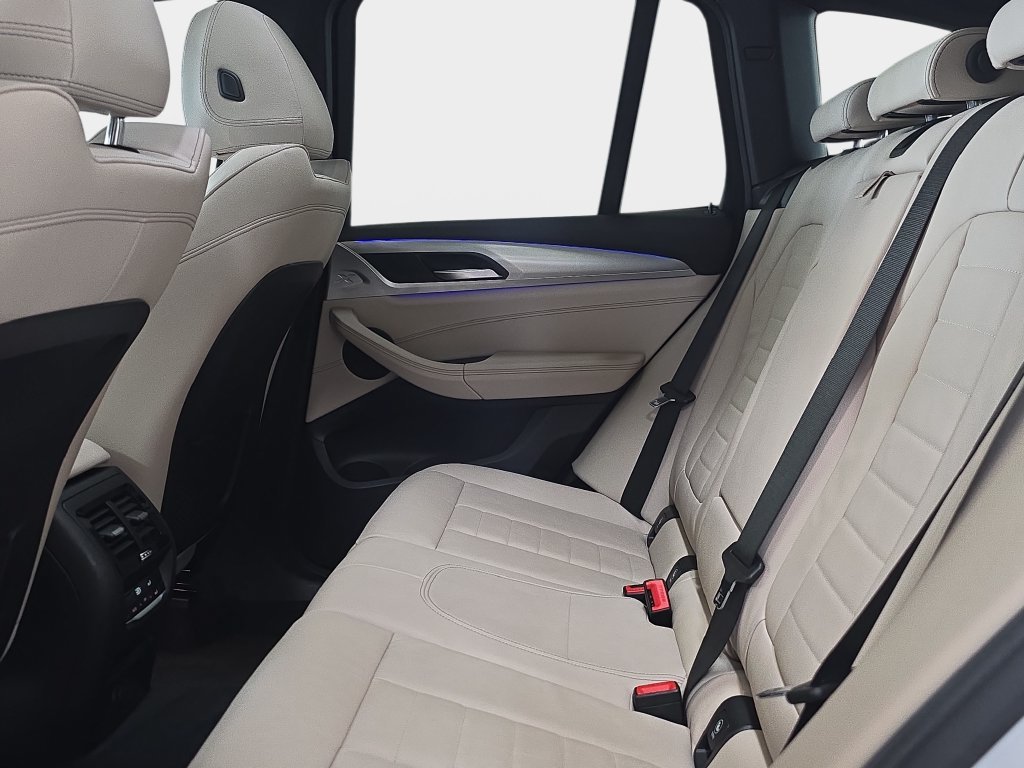 Used 2019 Alpine White BMW xDrive30i image 14