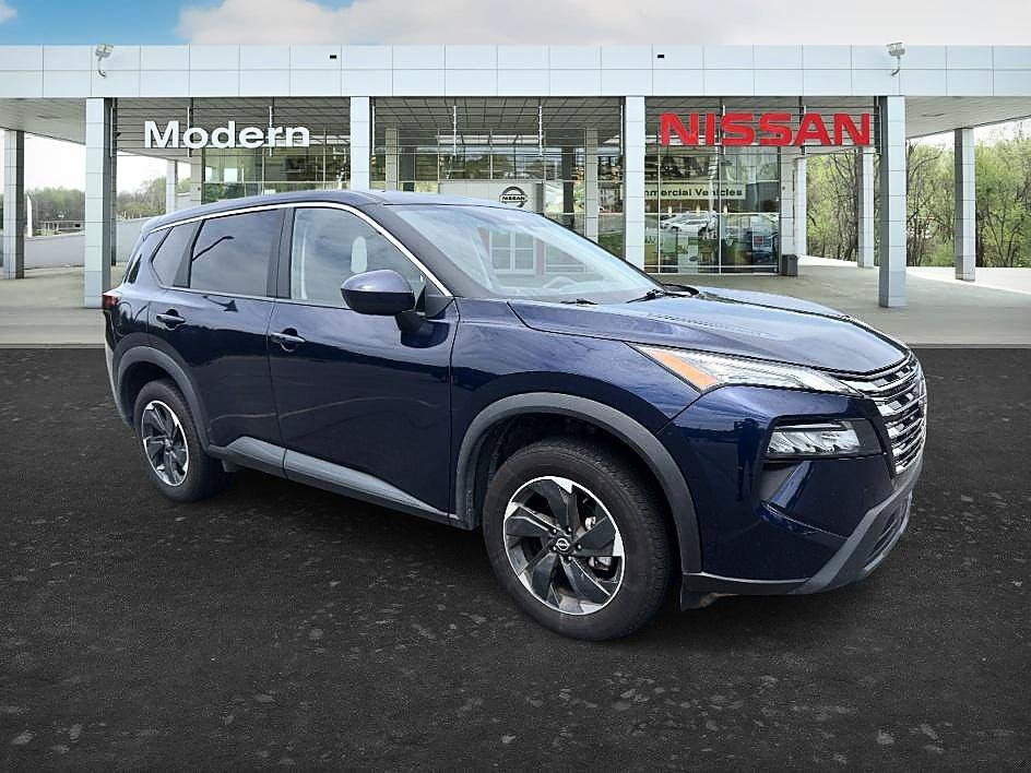 Used 2025 Deep Ocean Blue Pearl Nissan SV image 7