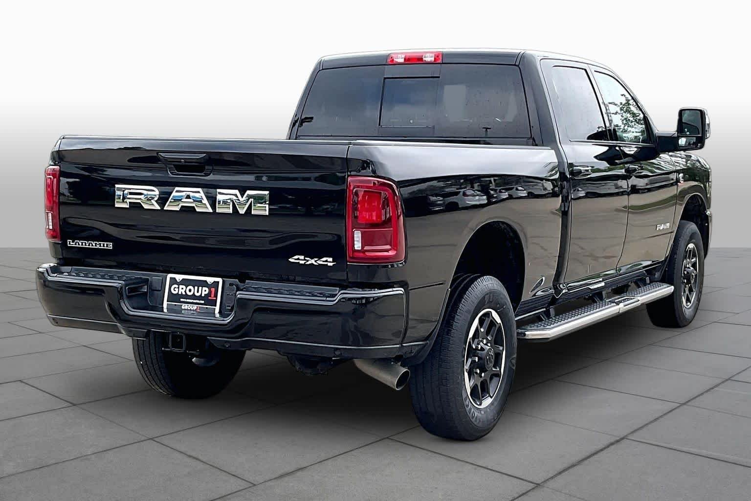 Used 2026 Diamond Black Crystal Pearlcoat Ram Laramie image 13