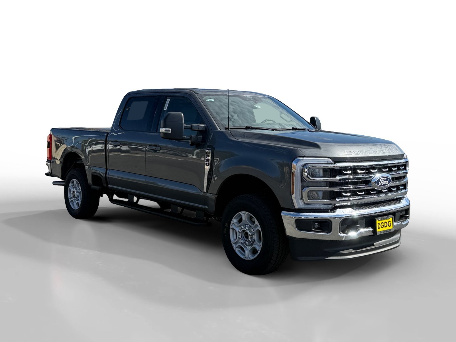 New 2027 Carbonized Gray Metallic Ford F-250® XLT image 7