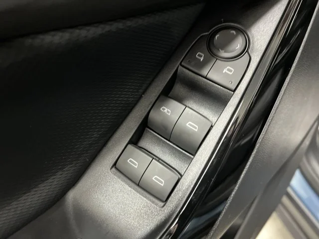 2027 Chevrolet Equinox LT - Photo 24