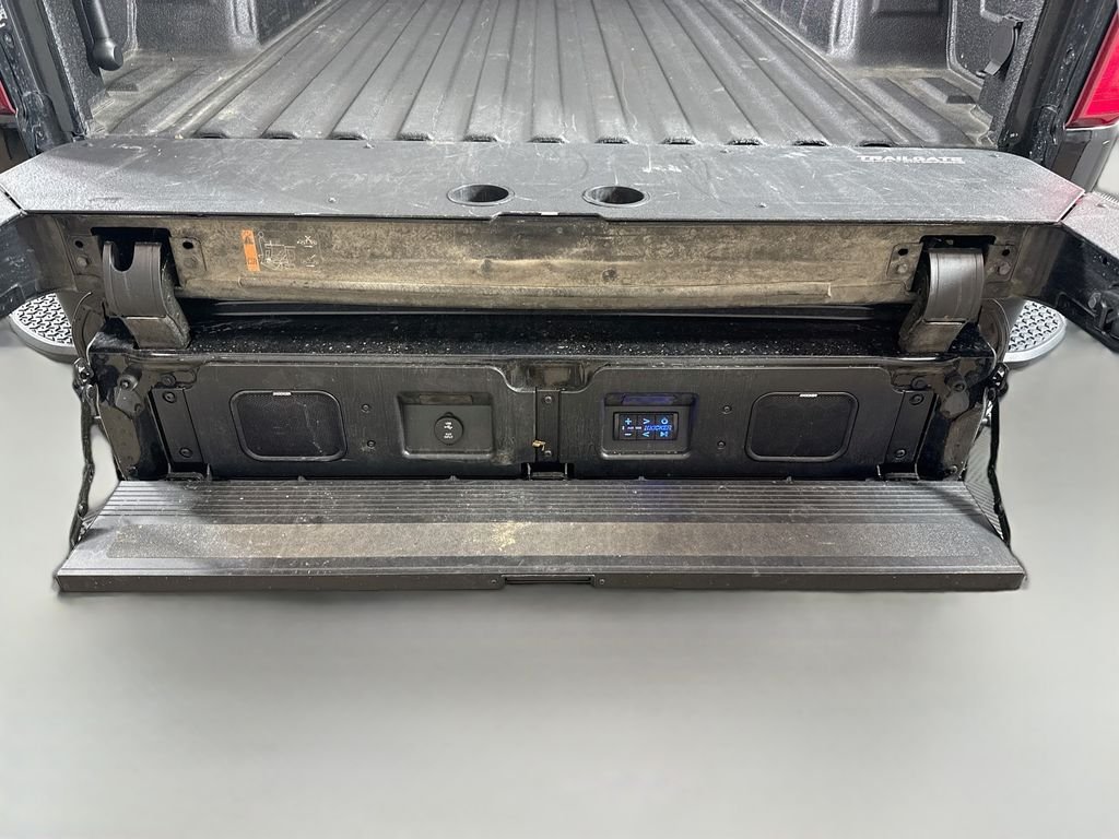 Used 2025 Black Chevrolet ZR2 image 34