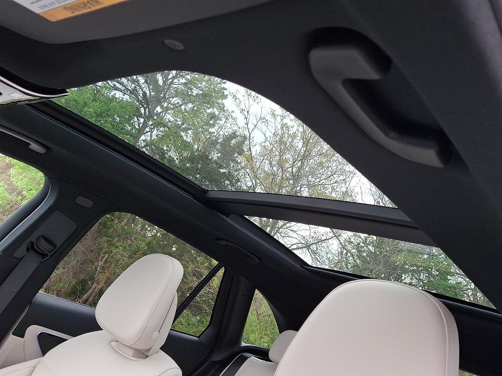New 2026 Graphite Grey Metallic Mercedes-Benz GLC 300 image 12