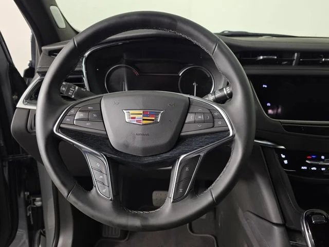 Used 2025 Argent Silver Metallic Cadillac Premium Luxury image 10