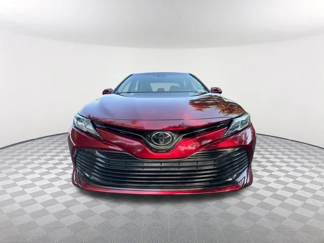 Used 2018 Red Toyota LE image 2