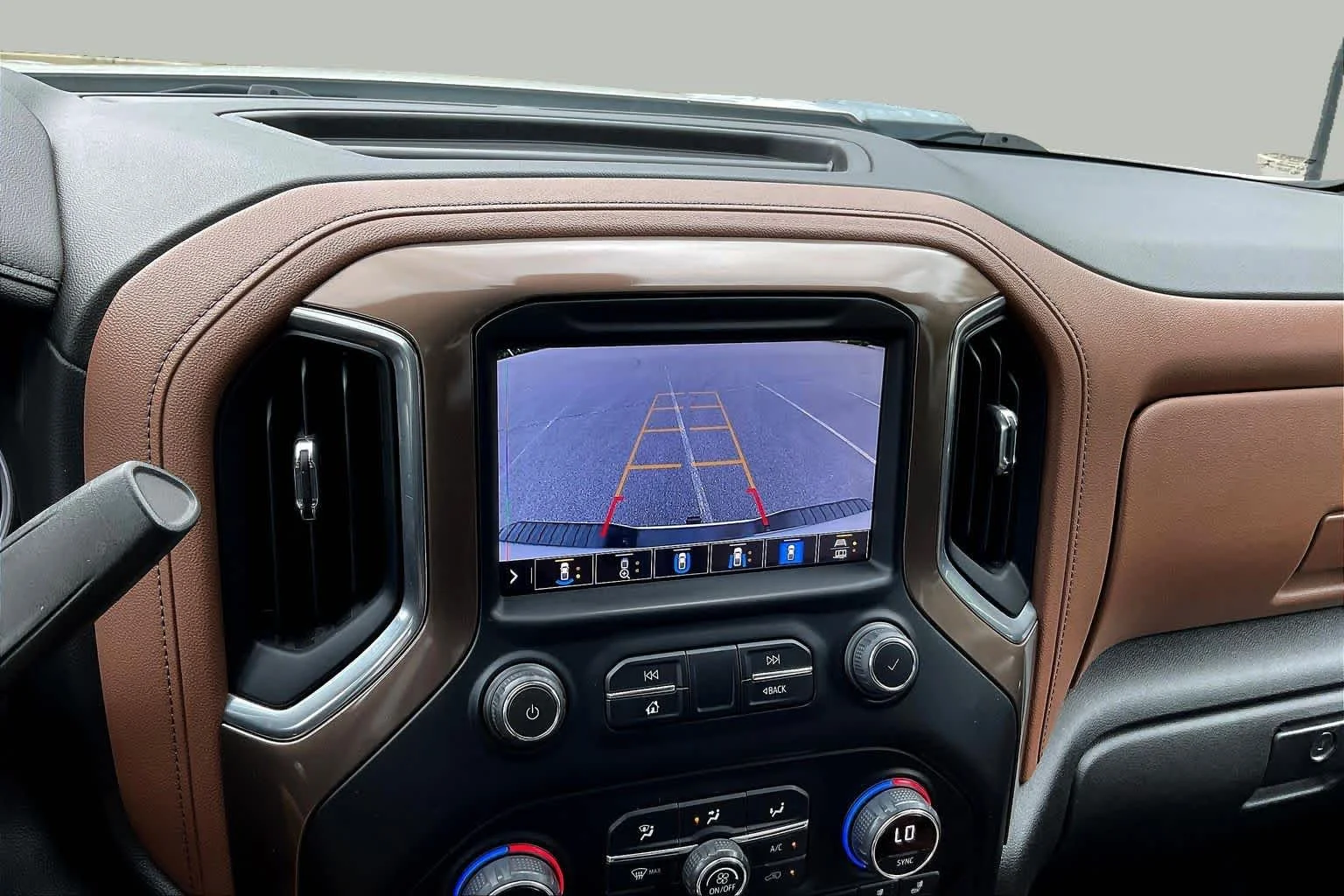 Used 2023 Iridescent Pearl Tricoat Chevrolet High Country image 51
