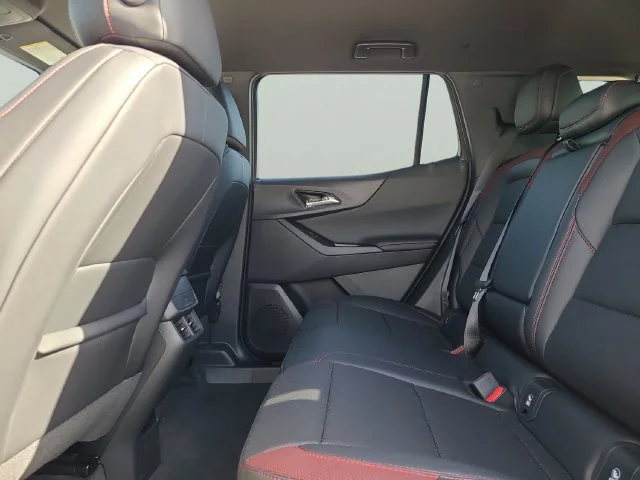 2027 Chevrolet Equinox RS - Photo 13
