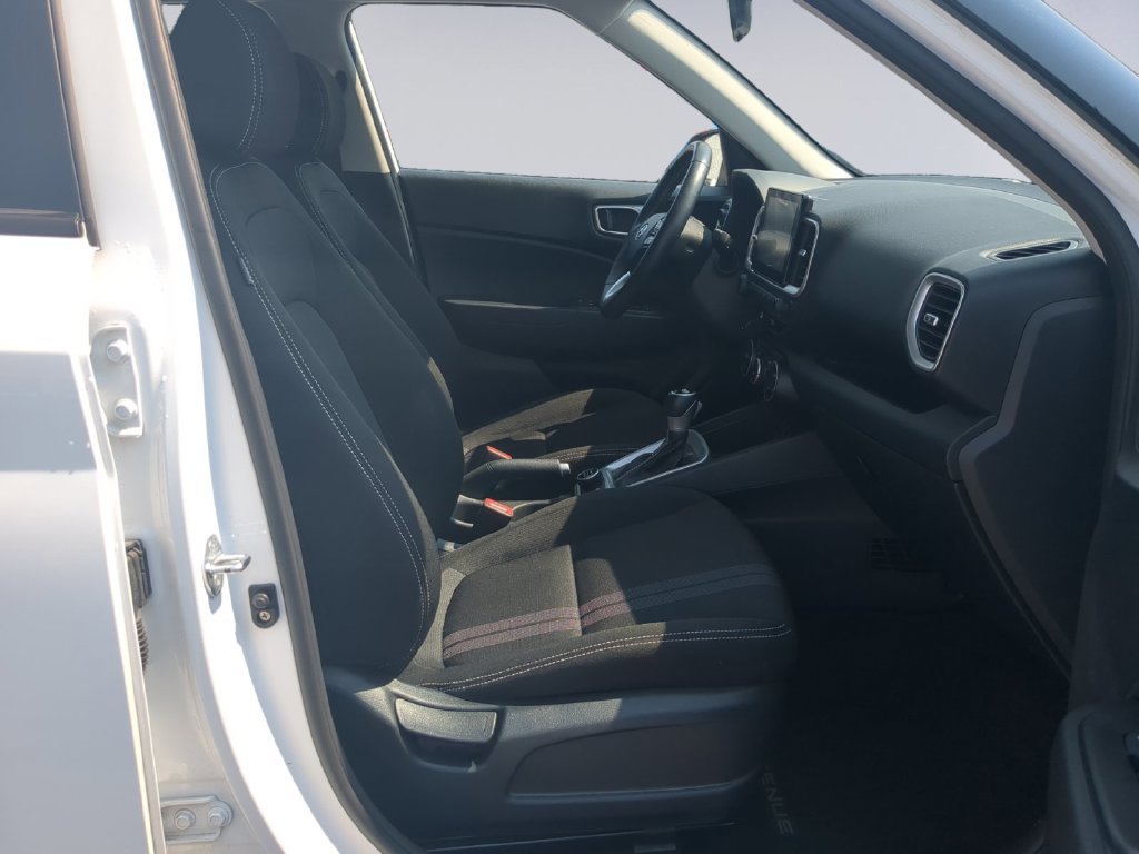 Used 2023 White Hyundai SEL image 19