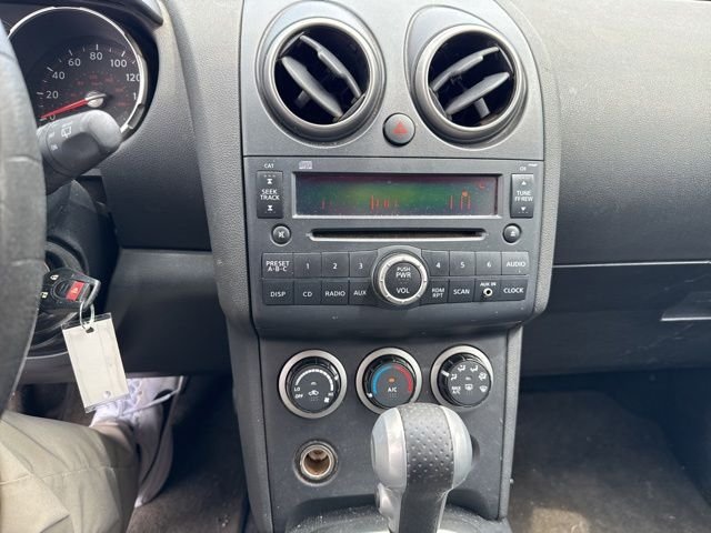 Used 2010 Silver Nissan S image 18