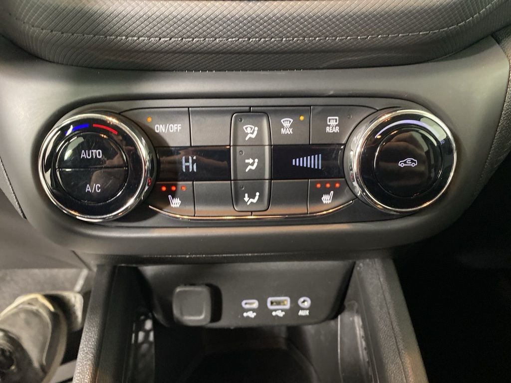 Used 2021 Chevrolet Trailblazer LT with VIN KL79MRSL1MB066412 for sale in Lockport, NY