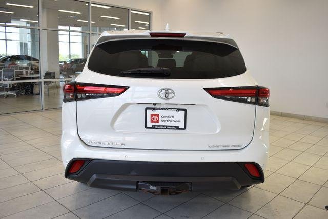 Certified Used 2020 BLIZZARD PEARL Toyota  image 8