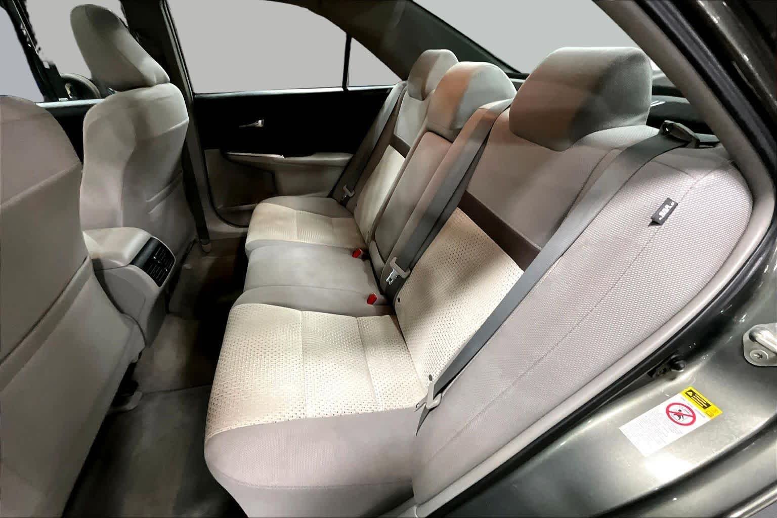 Used 2014 Cypress Pearl Toyota XLE image 20