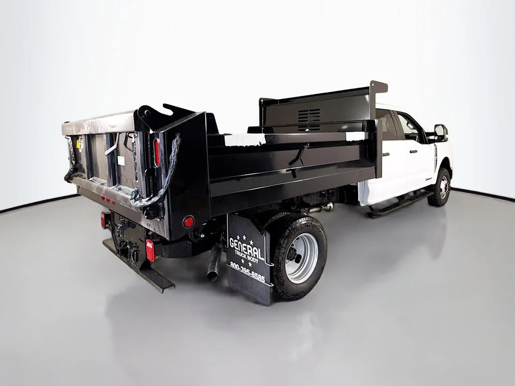2025 Ford F-350 Super Duty Chassis Cab XL - Photo 8