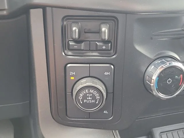 Used 2024 Blue Ford XLT image 28