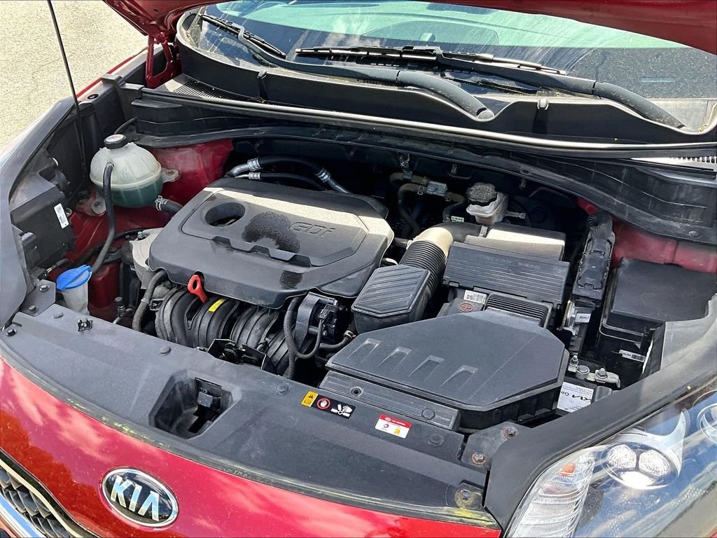 Used 2020 Red Kia LX image 33