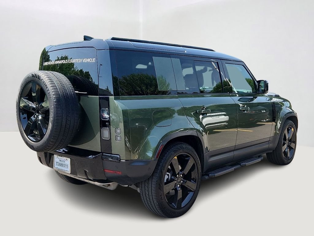 Used 2026 Woolstone Green Metallic Land Rover S image 4