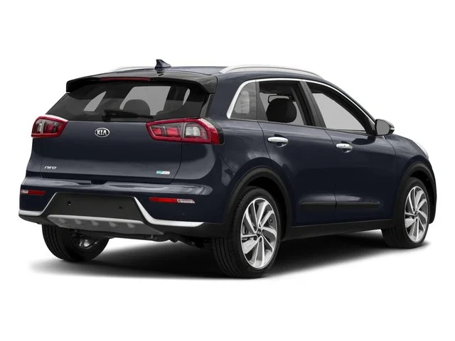 Used 2017 Snow White Pearl Kia FE image 5