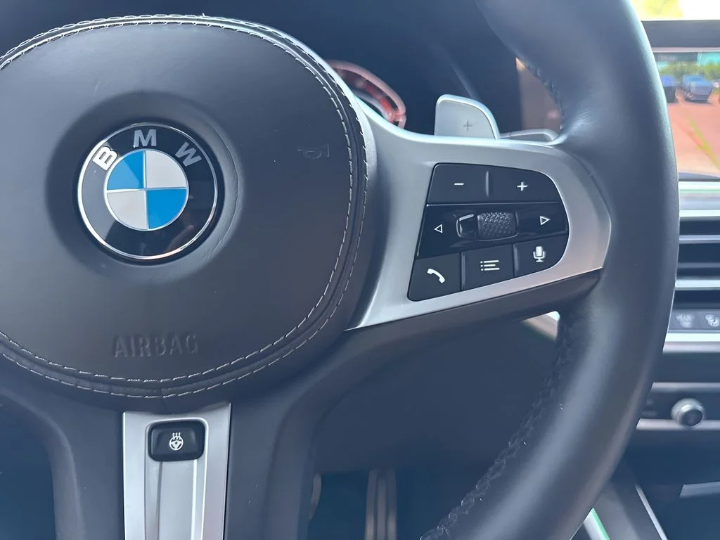 Used 2022 Black BMW xDrive40i image 19