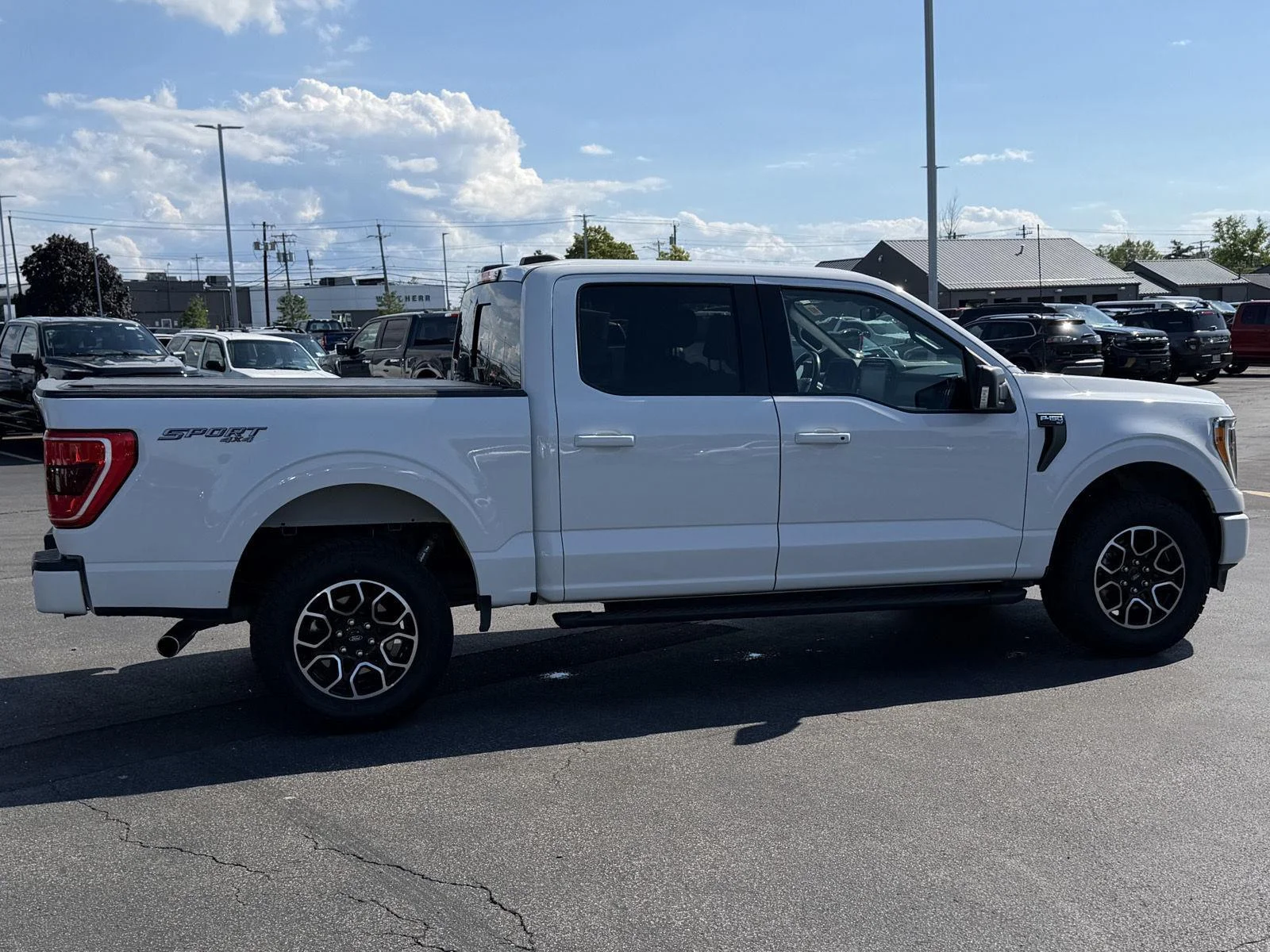 Used 2022 Oxford White Ford XLT image 6